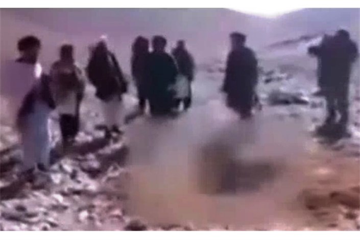 ویدیو / صحنه سنگسار دختر افغان توسط داعش 