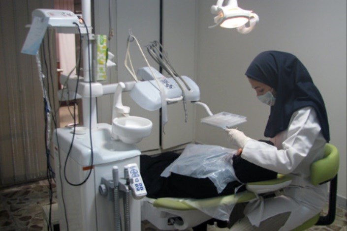 معاون وزیر بهداشت: ۴ میلیون دانش‌آموز پرونده سلامت دهان و دندان دارند