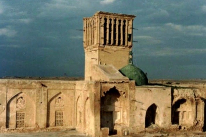  تخریب آثار تاریخی شهرستان دیر/میراث فرهنگی بایداز نابودی آنها جلوگیری کند
