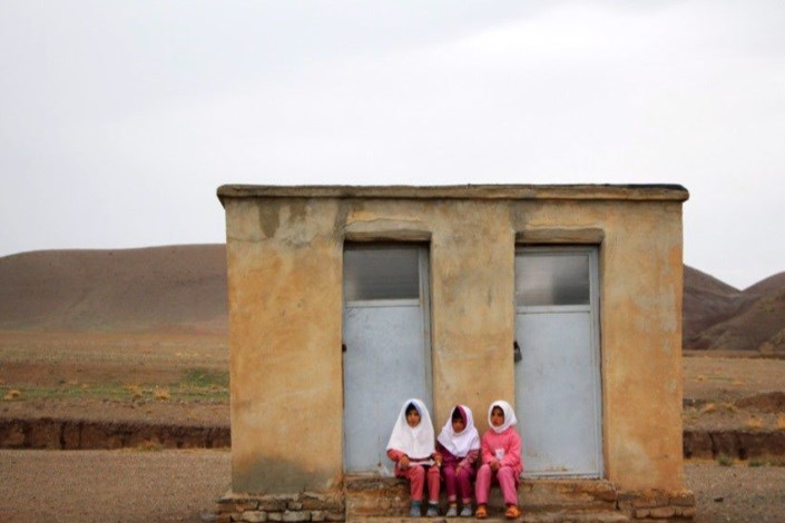 وجود 43 مدرسه خشتی، گلی و سنگی در استان لرستان