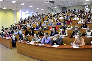 سهم یک درصدی آموزش عالی روسیه از تولید ناخالص داخلی/  دانشجویان روسی از دانشگاه حقوق می‌گیرند