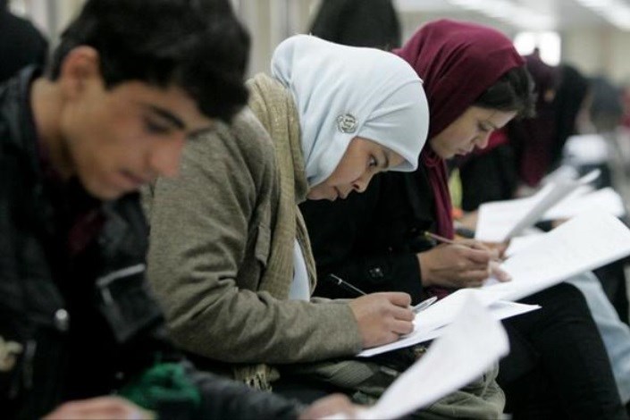 تحصیل ۱۷ هزار دانشجوی افغان در ایران 