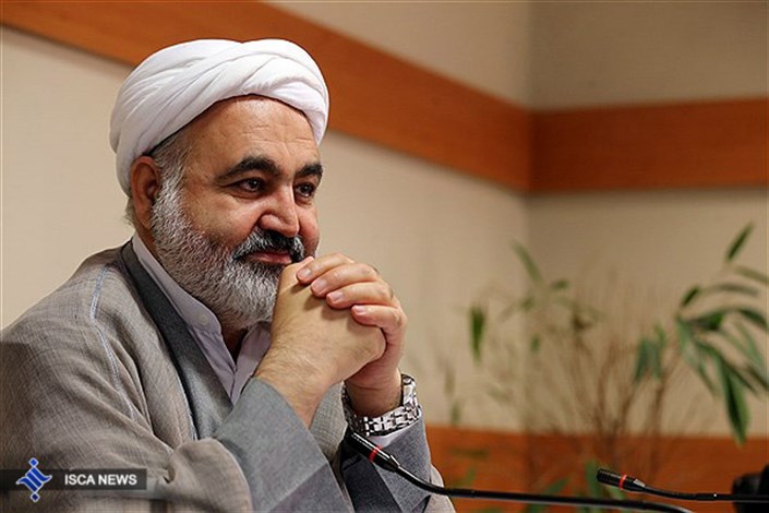 انقلاب اسلامی ایران در راستا و استمرار نهضت عاشورا 