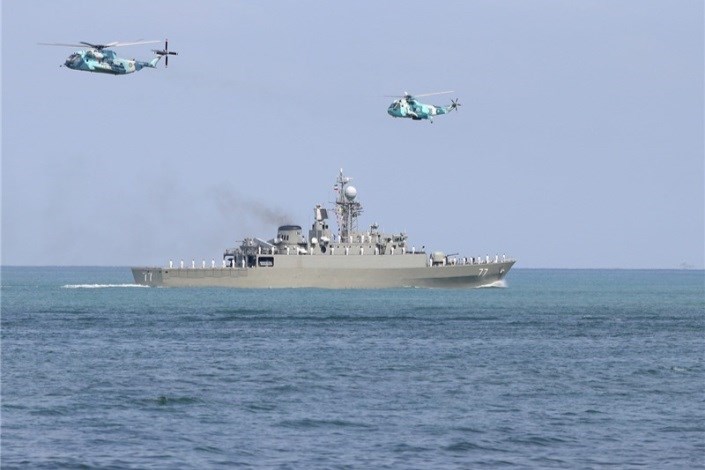 رژه بزرگ نیروهای مسلح در خلیج فارس آغاز شد