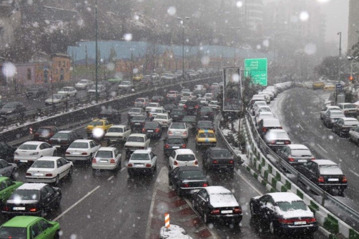 بارش برف و باران و ترافیک صبحگاهی در راه‌های کشور 