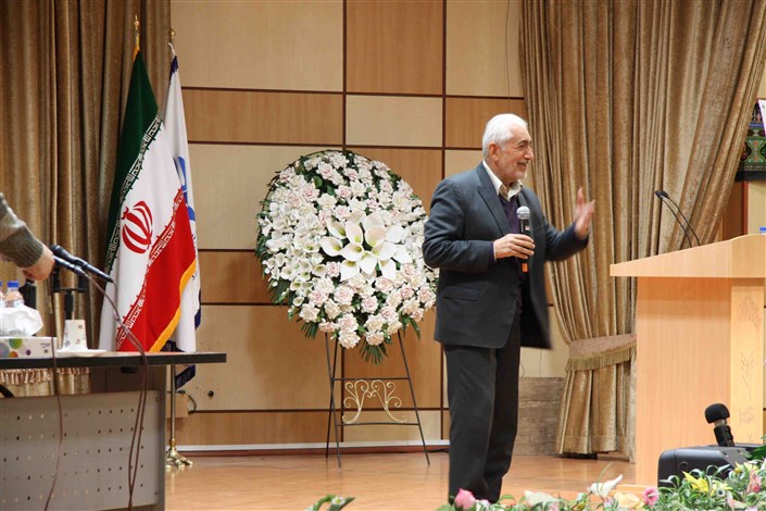 غرضی: ملت بزرگ ایران در 100 سال گذشته سه عظمت اجتماعی را از خود نشان داد