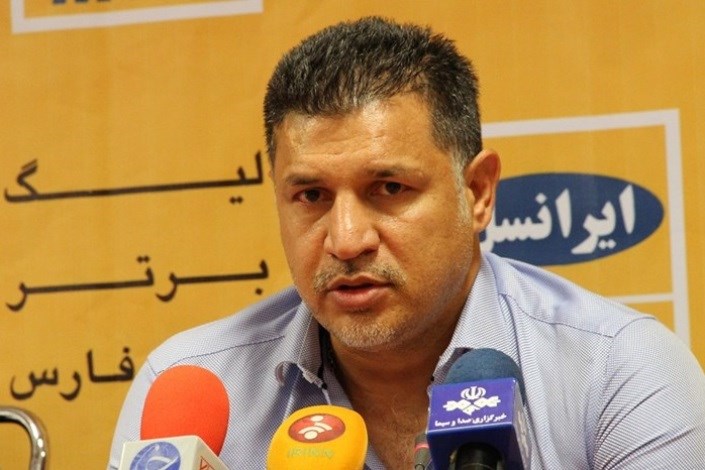 دایی: نیم نگاهی به قهرمانی داریم