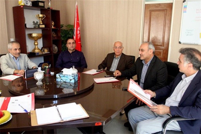  قنبرپور درجلسه هیأت مدیره پرسپولیس شرکت کرد