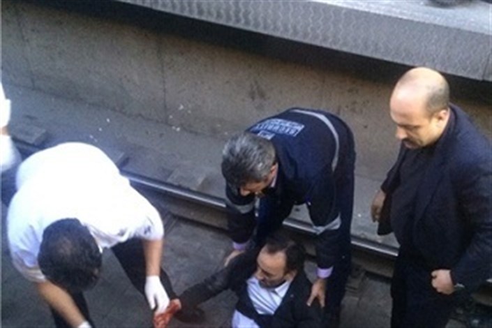 خودکشی مرد50 ساله  در مترو نافرجام ماند و هر دو پایش قطع شد +(عکس 18+)