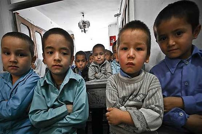 بچه ها شیطنت کردند دانش‌آموزان افغانستانی کتک خوردند!