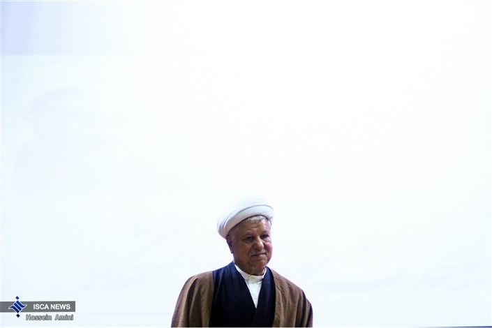 حاشیه های یک دیدار با آیت الله هاشمی رفسنجانی /جوانی که تند سخن گفت و واکنش جالب آیت الله
