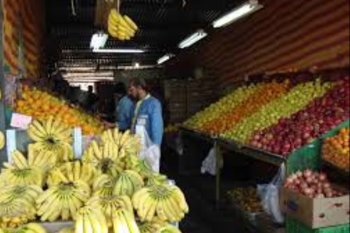 استقرار 40 جایگاه عرضه میوه تنظیم بازار در میادین میوه و تره بار شهرداری 