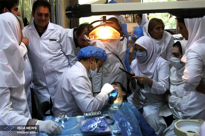 معرفی دانشجویان علوم پزشکی دانشگاه آزاد اسلامی در بین 2.5 درصد برتر کشور
