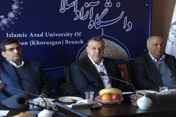 معاون وزیر کشاورزی: واحد اصفهان در بین دانشگاههای کشور در جایگاه خوبی قرار دارد