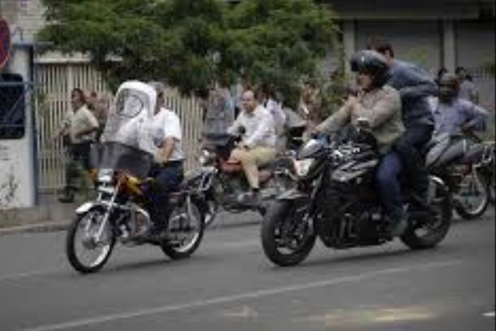 گلایه شهرداری تهران ازتولیدنیم میلیون موتورسیکلت کاربراتوری بامجوزوزارت صنعت 