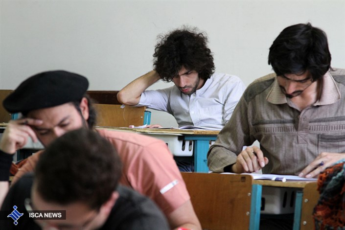 صدور بخش‌نامه فوری برای تسریع در اعلام نمرات دانشجویان دانشگاه آزاد/ دانشجویان چشم‌انتظار نمرات امتحان