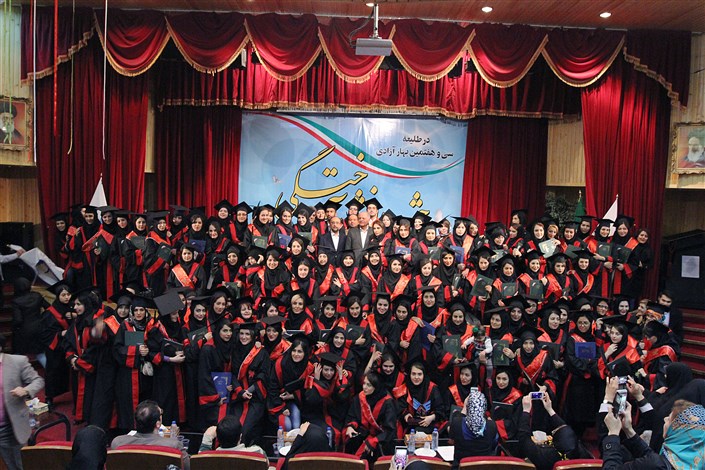 جشن دانش آموختگی فارغ التحصیلان واحد علوم و تحقیقات/عباسپور: دانش آموختگان سفیران دانشگاه هستند