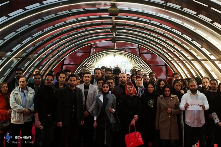 حاشیه های روز پنجم جشنواره فیلم فجر/ خبرنگاران به درمیشیان اعتراض کردند