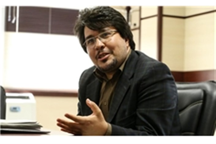 ایرانی: اصلاح طلبان و اعتدال گرایان باید یک  لیست انتخاباتی در تهران ارائه کنند/لیست‌های متفاوت دنبال کردن خط تفرقه است