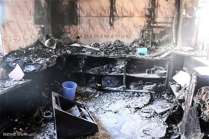  آتش سوزی در قهوه خانه سنتی /40  نفر نجات یافتند