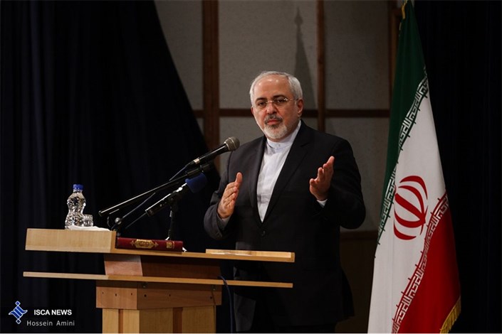 ظریف: به خود می لرزیدم که می گفتند کار کردن با ایران هزینه حیثیتی دارد