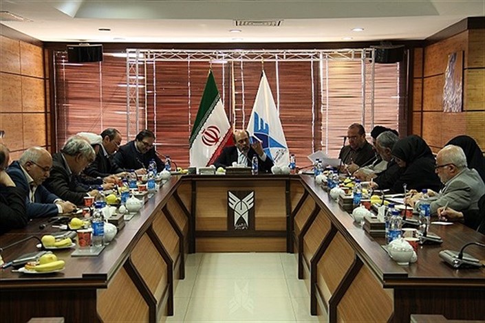 بررسی اجرای طرح تجمیع 3 دانشگاه آزاد اسلامی در استان تهران