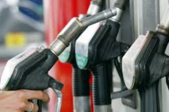 قیمت بنزین به پایین ترین رقم در دوسال گذشته رسید