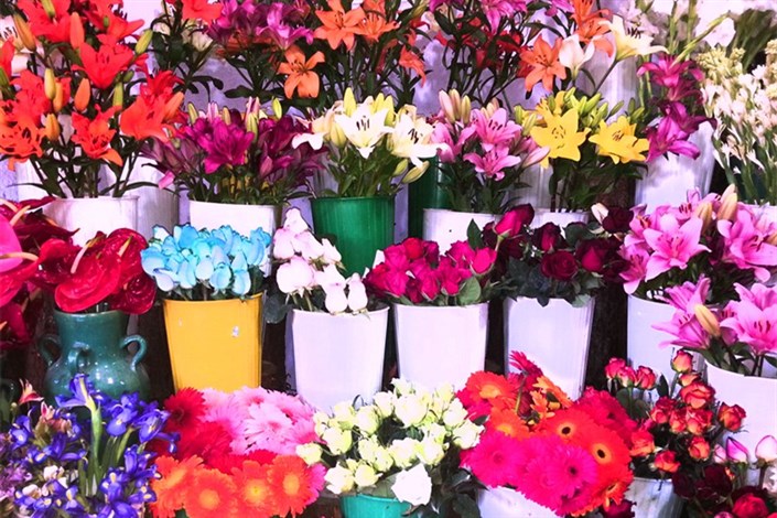 انتقاد گل فروشان از ورود صنوف مختلف به بازار گل 