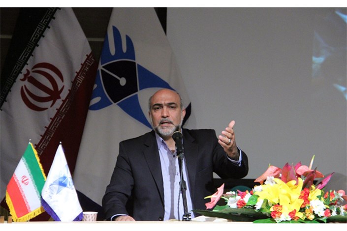 رئیس دانشگاه آزاد اسلامی استان مرکزی : تبدیل علم به ثروت از رسالت‌های دانشگاه آزاد است