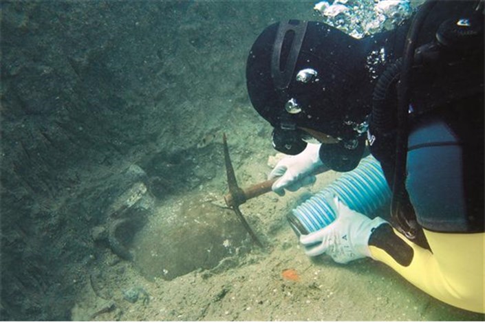 کاوش برای اثبات نام خلیج‌فارس/گزارشی از باستان شناسی زیر آب وحجم بالای میراثی که دست نخورده مانده اند و آب می‌خورند