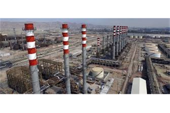 امکان صادرات فرآورده نفتی ایران تا ۵۰۰ هزار بشکه/توقف واردات بنزین از سال آینده