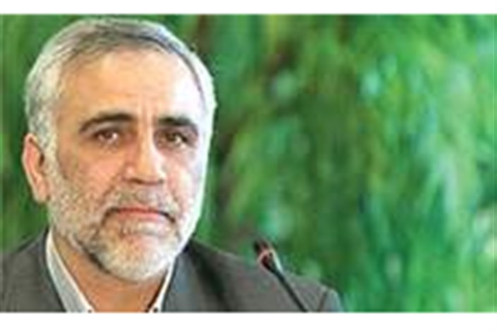  نگاهی به فضای سیاسی جناح راست /همه دشواری‌هایِ اصولگرایی