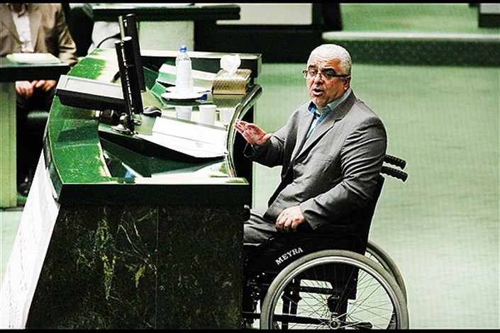 جعفرزاده: مجلس در رای دادن به سه وزیر پیشنهادی سخت‌گیری نکند / نباید ذخایر انقلاب را تخریب کرد