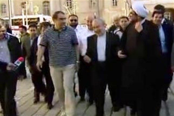 ویدیو / وزیر بهداشت با لباس  اسپورت در روز پیاده روی شهروندان تهرانی