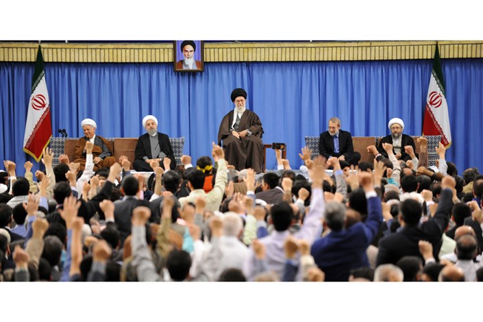 رهبر انقلاب: ایران به دلیل مخالفت با سیاست های آمریکا تهدید به تحریم می شود/از داعش به عنوان دولت اسلامی یاد می کنند تا وجهه اسلام را تخریب کنند