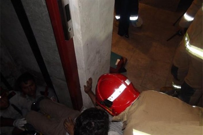 کارگر جوان در سقوط مرگبار آسانسور در دم جان سپرد