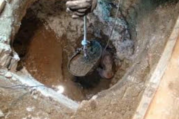 مرگ  دو کارگر چاه‌کن در حادثه ریزش چاه مجتمع بنفشه