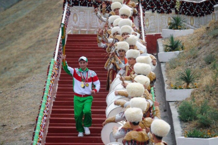 مشعل بازی های آسیایی در ترکمنستان شعله ور شد+عکس