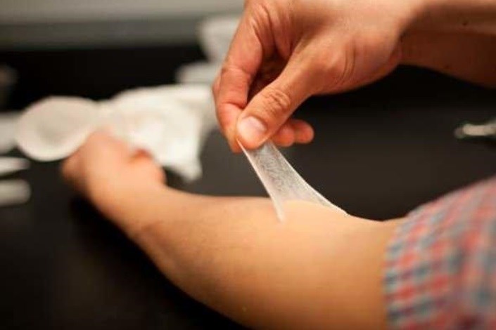 کاربرد جدید پلیمر؛  تولید پوست نامریی برای رفع چین و چروک