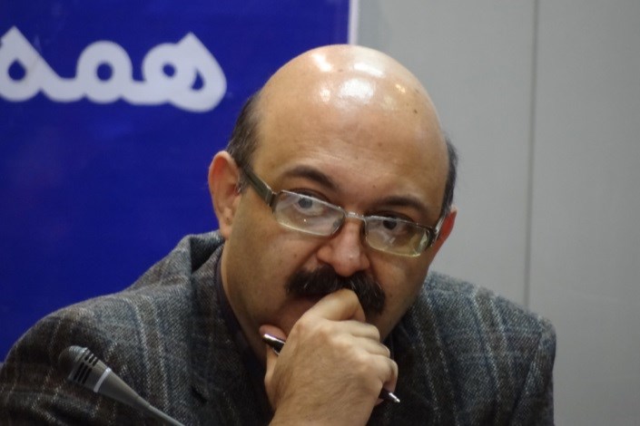 رئیس انجمن پزشکان عمومی ایران:  نیمی از پزشکان عمومی طبابت نمی کنند
