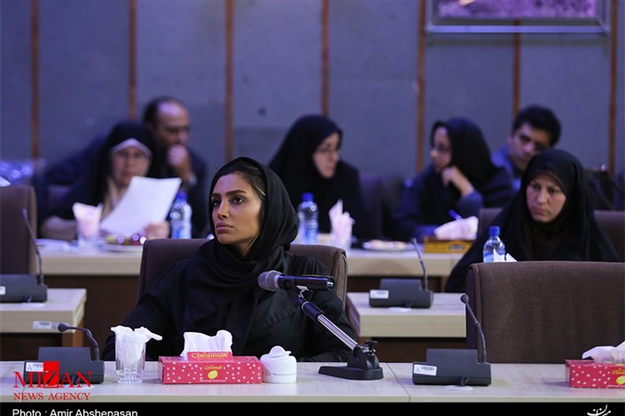 سوال و جواب های دادستان تهران و یک مدل لباس اینستاگرامی پشیمان شده