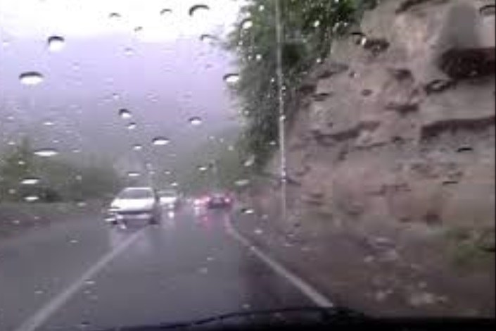 بارش پراکنده باران در محورهای مواصلاتی آذربایجان غربی و شرقی/ترافیک آرام و روان درسایر محورها
