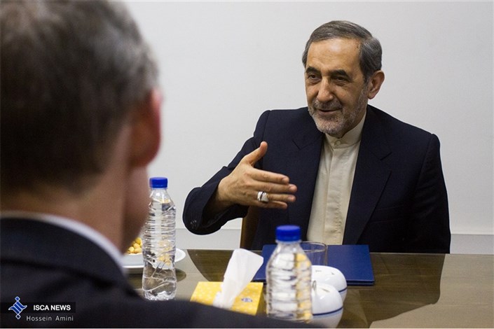  ولایتی :ایران و روسیه عزم جدی برای توسعه روابط در همه زمینه ها را دارند