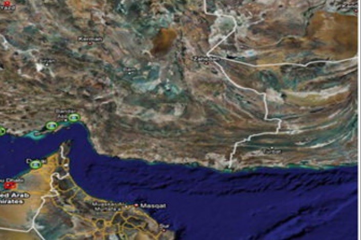 ۶ مسافر در دریای عمان نجات یافتند