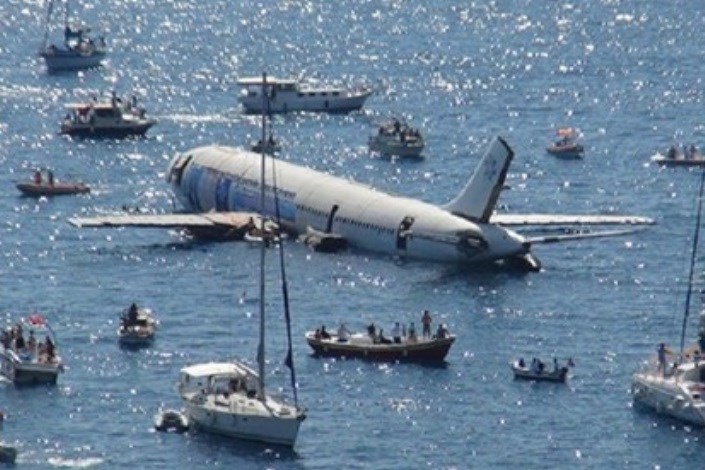 غرق کردن هواپیما  در ترکیه برای جذب گردشگر/عکس