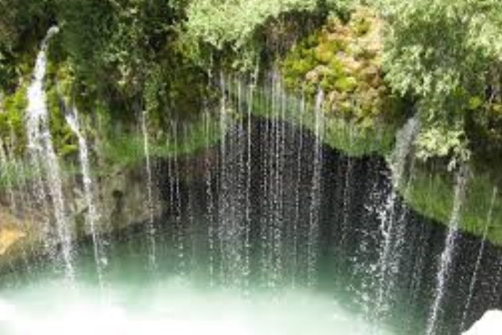آب‌ملخ، آبشاری در ایران که می توان  طلوع و غروب خورشید را  ظرف 3 ساعت دید/ آب‌ملخ،  آبشاری عجیب و ترسناک!