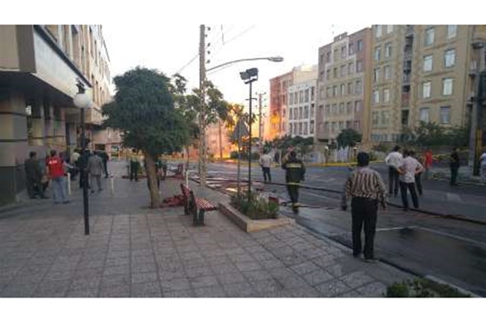 جزئیات انفجار شدید در فلکه دوم شهران/8 آمبولانس به محل اعزام شدند/ عکس