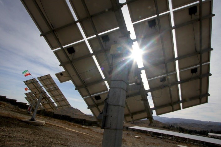 همدان به دنبال بومی‌سازی دانش تولید انرژی در نیروگاه‌های خورشیدی