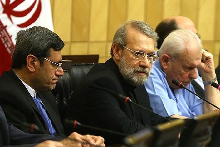 لاریجانی: برخی کشورها صرفا نام اسلامی را یدک می‌کشند