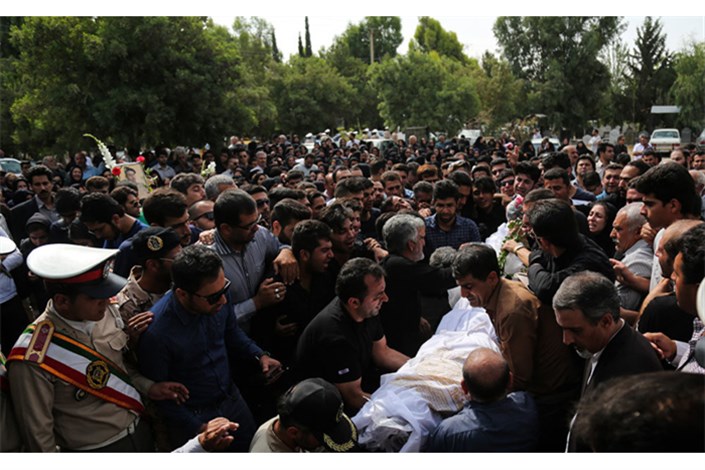 مرگ  «آقا معلم» در حادثه سقوط اتوبوس/ ماجد حافظی  دژبان گروهان بود